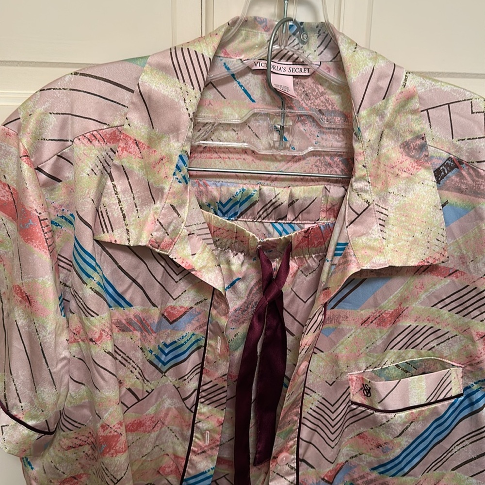 Victoria’s Secret pajama set - Picture 2 of 12